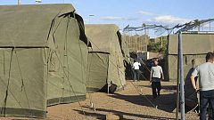 El CETI de Melilla vive su peor época, desbordado y con largas colas para la comida o el aseo