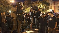 El juez prohibe acudir a nuevas manifestaciones a 25 de los detenidos en Sants