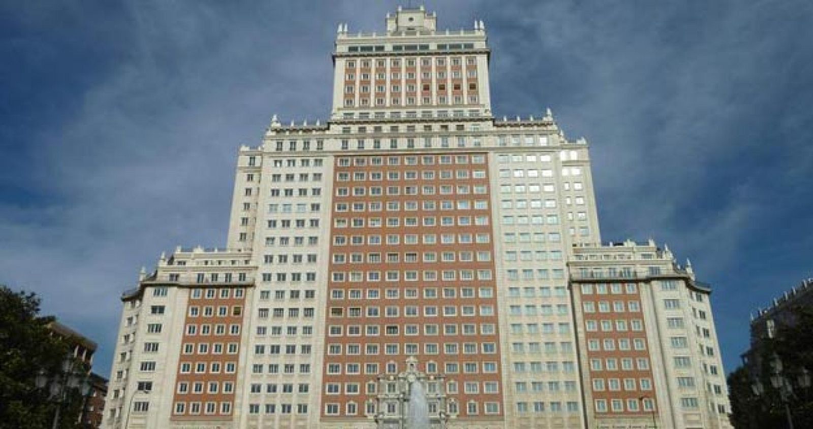El Edificio España, situado en pleno centro de Madrid