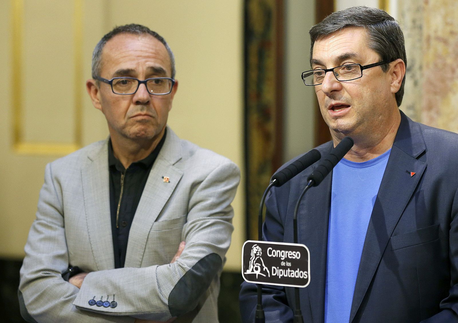 El portavoz de la Izquierda Plural, José Luis Centella, junto al portavoz de ICV, Joan Coscubiela