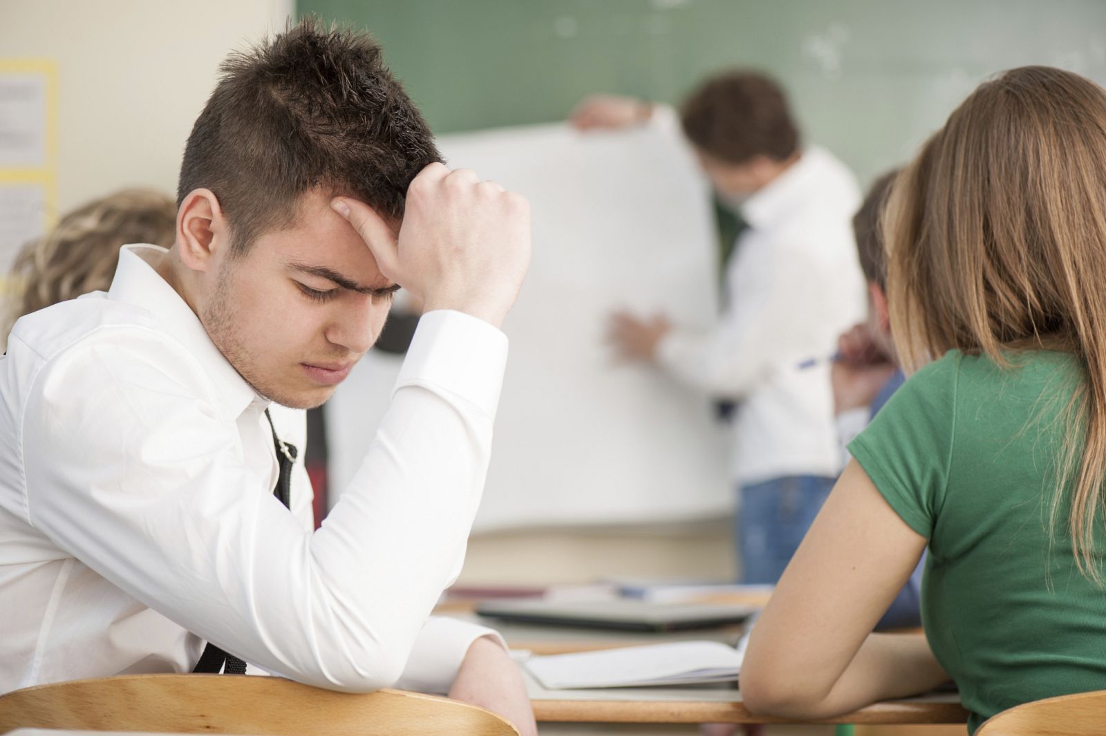 La clase social alta compensa a los malos estudiantes, según un estudio.