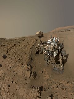 El robot Curiosity cumple su primer año marciano sobre unos antiguos glaciares