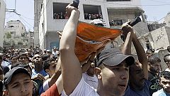 Israel bombardea objetivos islamistas en Gaza en respuesta a la muerte de los tres jóvenes