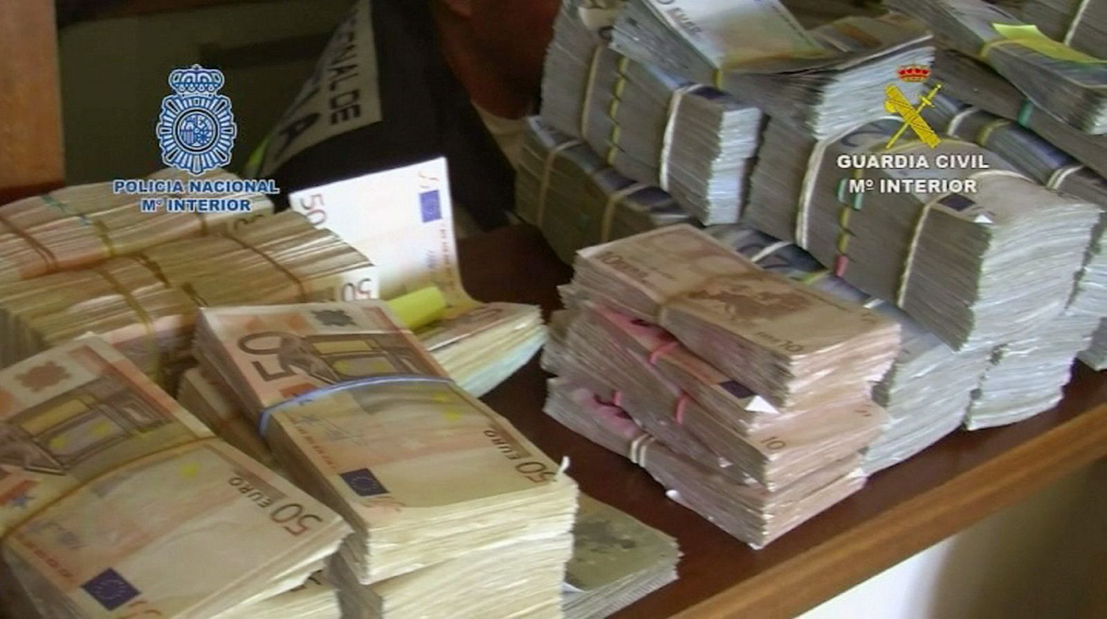 LA MACROOPERACIÓN CONTRA LOS CLANES DE LA CAMORRA SE SALDA CON 32 DETENIDOS