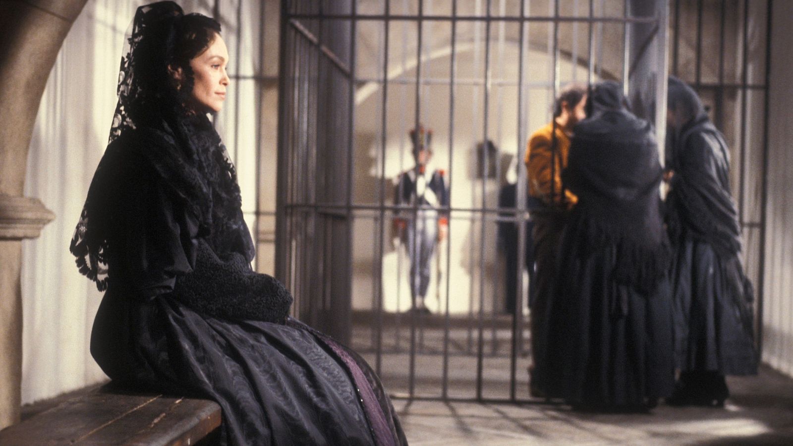 Escena de la serie 'Proceso a Mariana Pineda', con Pepa Flores de protagonista.