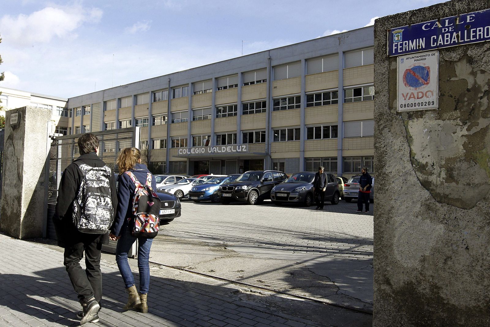 Vista de la entrada al colegio Valdeluz Agustinos del distrito Fuencarral-El Pardo de Madrid.
