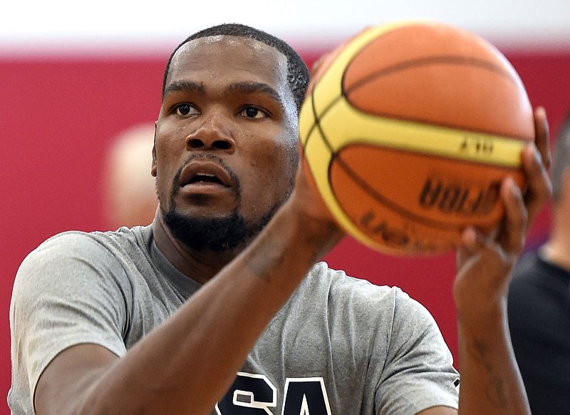 Kevin Durant abandona la selección de EE.UU. por agotamiento físico y mental