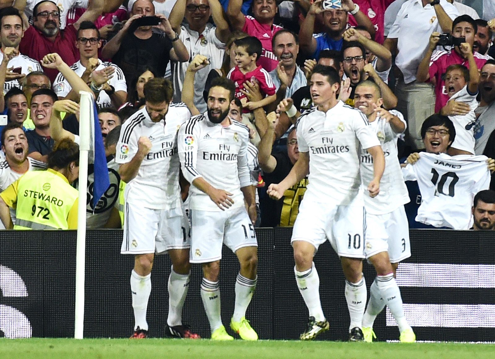 James Rodríguez celebra su gol