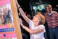 Lozano (UPyD) advierte a Wagner de que será difícil que alguien le iguale en "mezquindad"