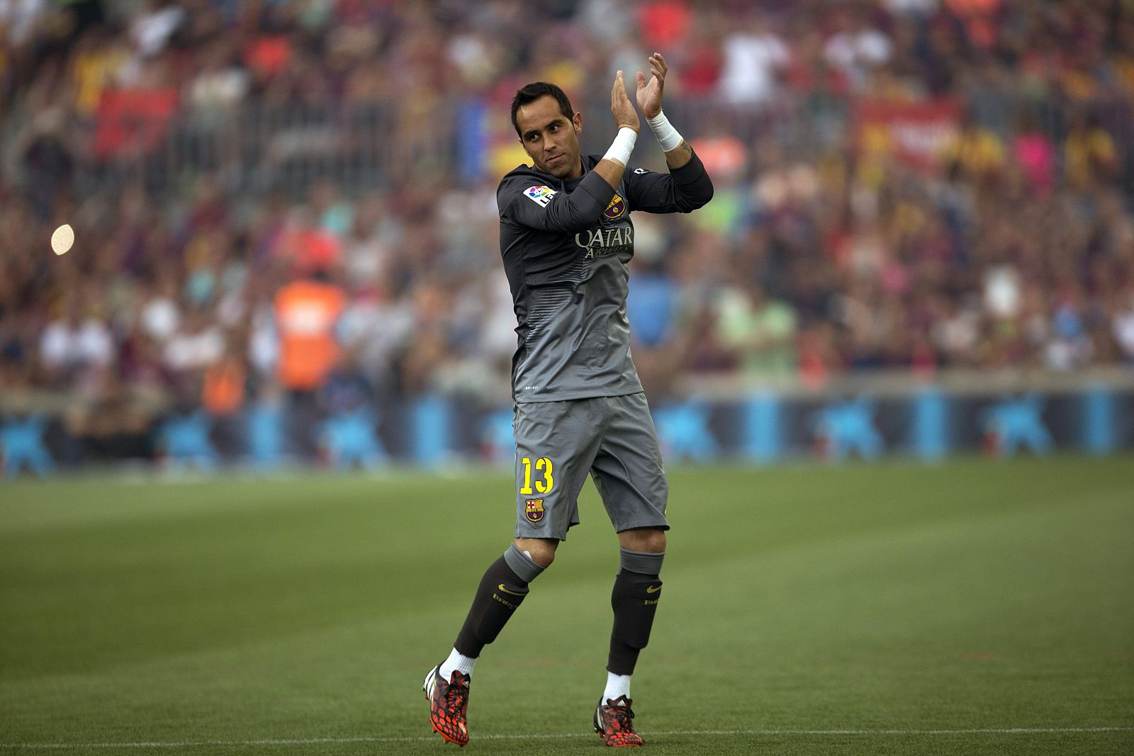 El portero chileno FC Barcelona, Claudio Bravo.