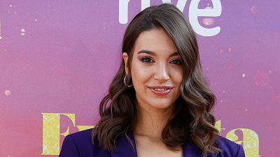 Ana Guerra: Aún llevo los pantalones de la Academia"