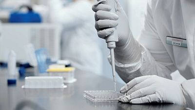 ¿Cómo se hace una vacuna contra el coronavirus?