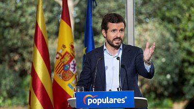 Casado denuncia que Sánchez e Illa estén de campaña mientras "la pandemia está mal gestionada"
