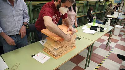 La participación en las elecciones de Madrid registra la cifra más alta de su historia, por encima del 76 %