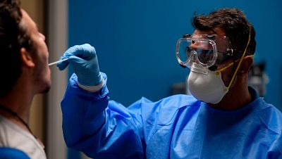 España supera los 400.000 casos de coronavirus sin contener la tendencia ascendente de la epidemia