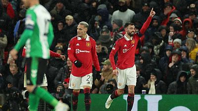 El Betis paga la rabia del Manchester United