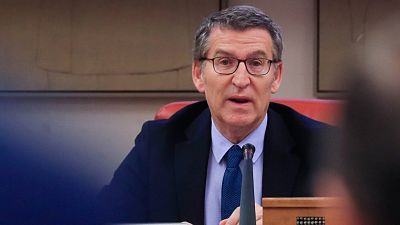 Feijóo ve a Sánchez "más hooligan que nadie" por "incendiar el problema" al "insultar" a Ferrovial y su presidente