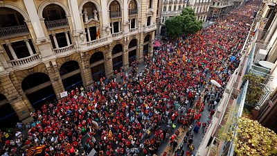 La división del independentismo se traslada a la calle en la Diada a las puertas de la mesa de diálogo