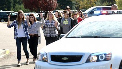 Diez muertos en un tiroteo en una universidad de Oregón, en Estados Unidos