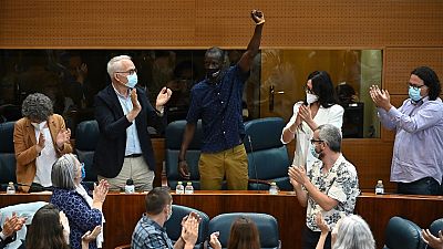 Monasterio indigna a la Asamblea de Madrid por alusiones "racistas" a Mbayé y la presidenta le pide retractarse