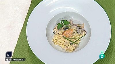 Pasta fresca con mejillones al cava