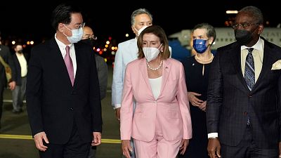 Nancy Pelosi aterriza en Taiwán pese a las advertencias de represalias de China