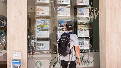 Las comunidades del PP plantan cara a la política de vivienda del Gobierno