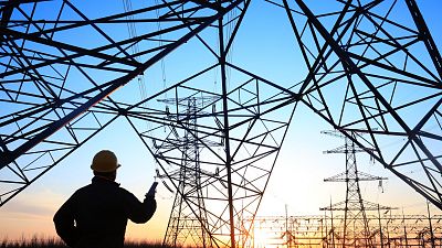 El Gobierno lanza una consulta pública para reformar la tarifa de la luz de 10,7 millones de consumidores