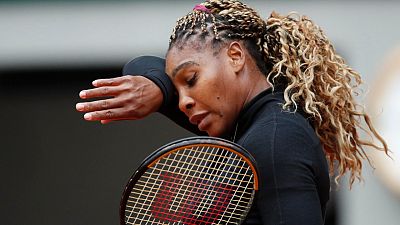 Serena Williams se retira de Roland Garros por una lesión