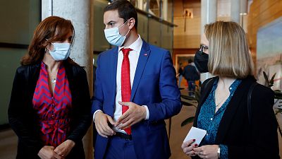 Los SMS sobre el hermano de Ayuso que alertaron a la oposición: "El concepto es intermediación C. de Madrid"