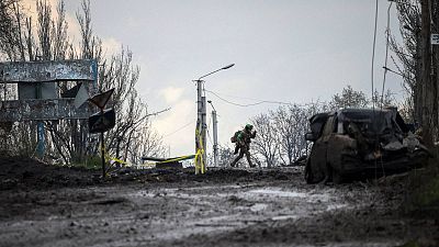 Ucrania insiste en que aún controla territorios en Bajmut y no da por terminada la batalla