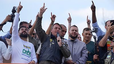 Vuelven a multar a Bolsonaro por acudir a un evento multitudinario sin mascarilla