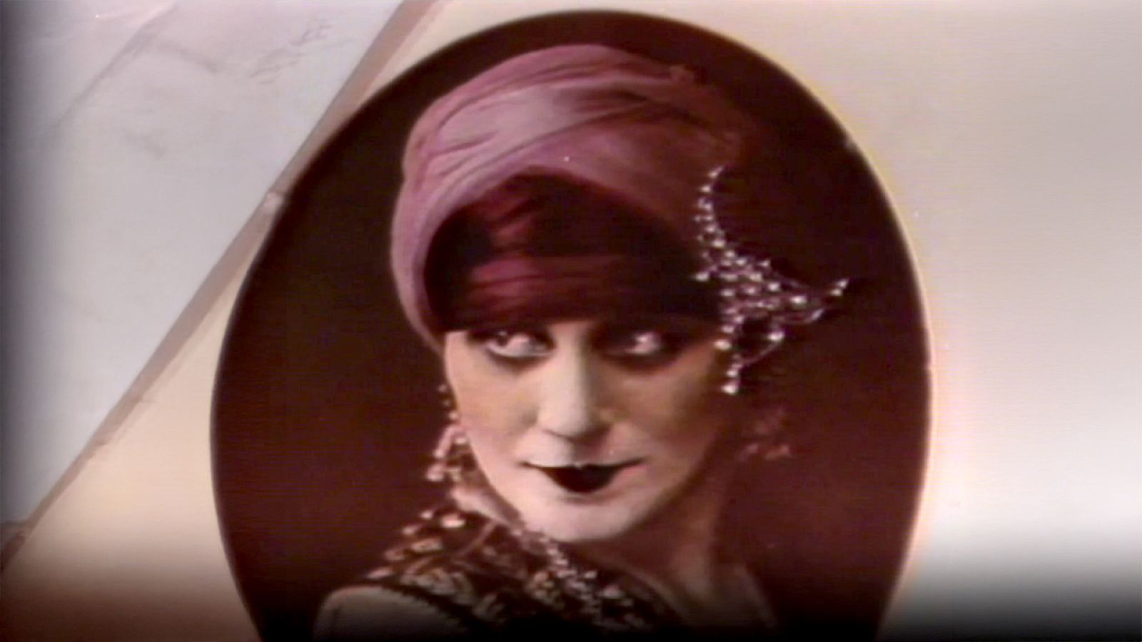 Montanyès, Fàbregas, Gala, Barba, exposcions i obres de teatre - Congrés Internacional de Teatre a Catalunya 1985 | Veure