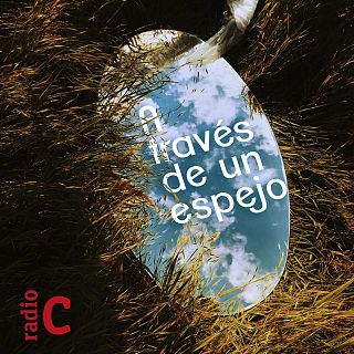 A través de un espejo