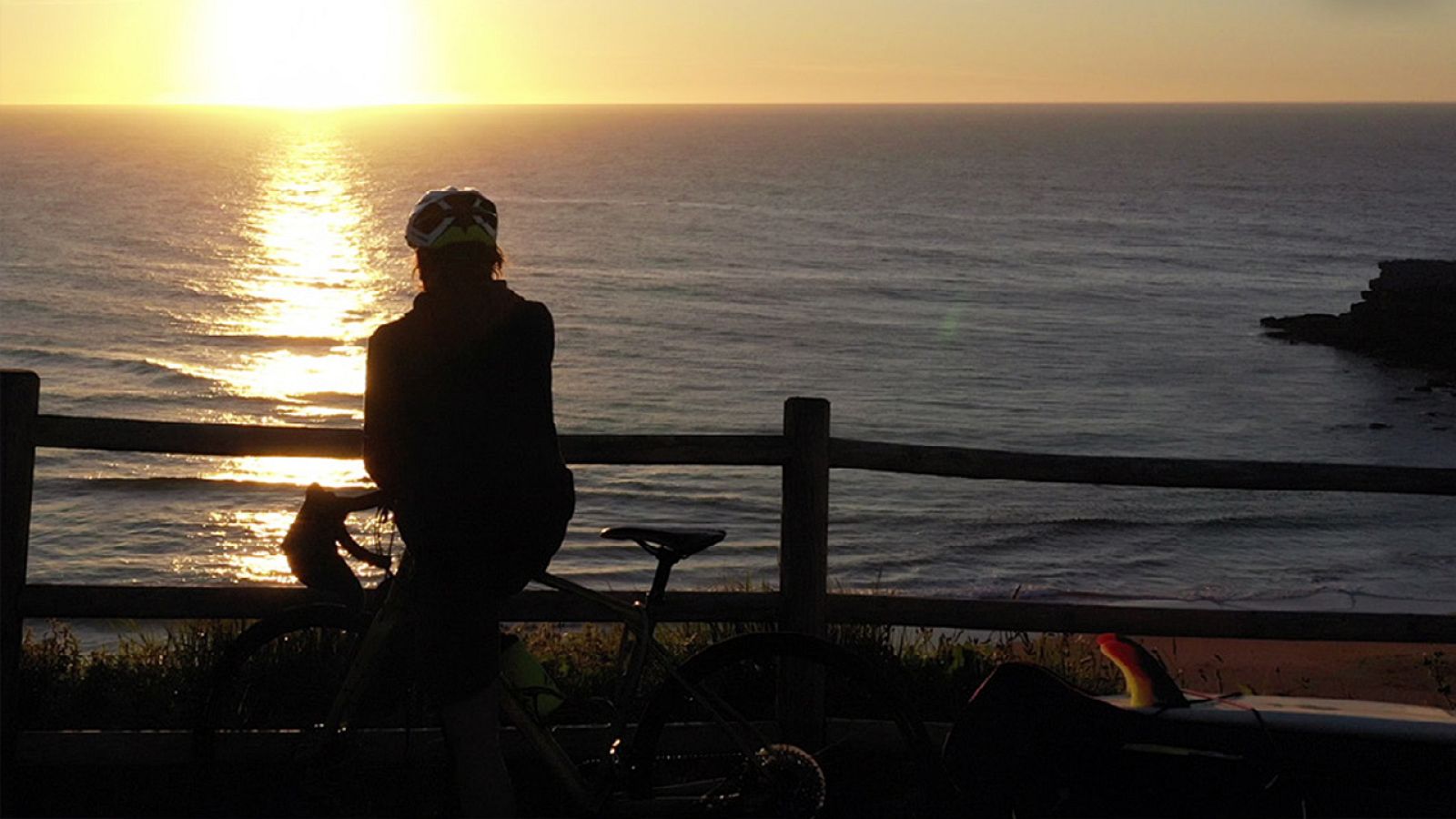 Caminando sobre las olas - Etapa de Castro Urdiales a Güemes - ver ahora