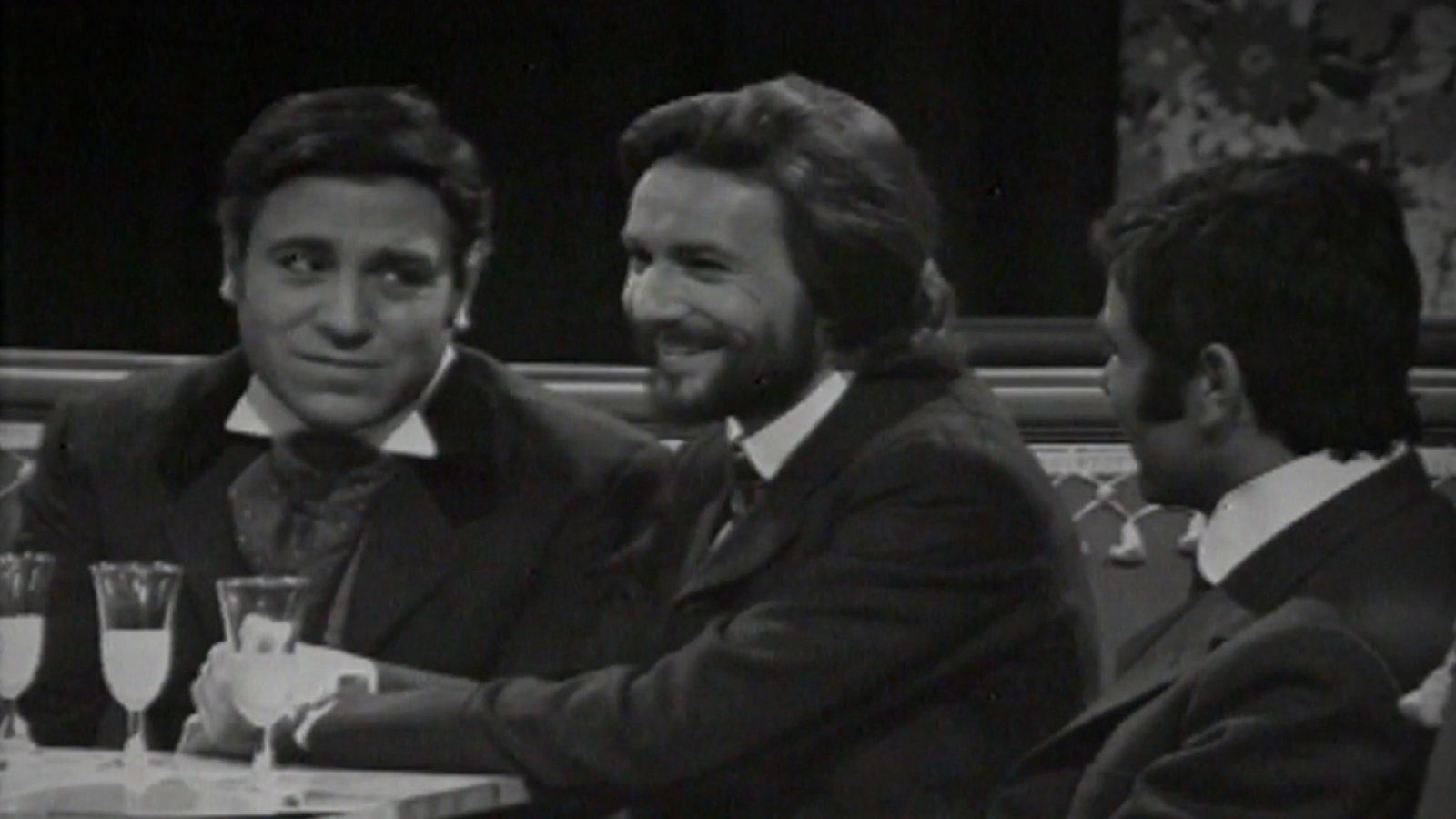 A través de la niebla - El pasado del profesor Legrand - A través de la niebla | Ver