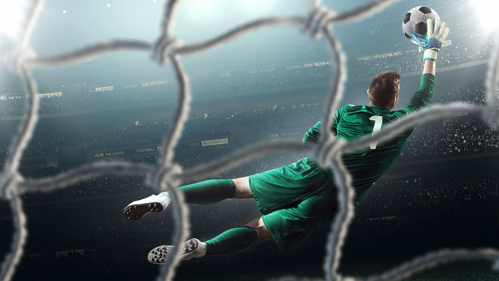 FC Barcelona y Real Madrid se enfrentan en una final histórica. No te pierdas la batalla por la Copa del Rey: el sábado a las 22:00 h en La 1 y RTVE Play