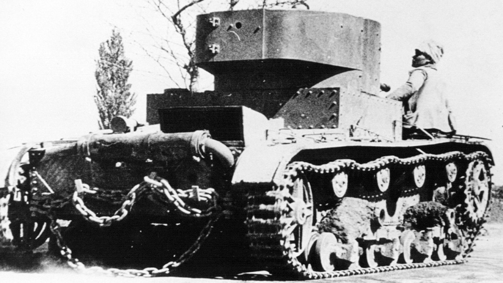 La batalla del Ebro - capítulo 1 - 25/02/07 - La batalla del Ebro | Ver