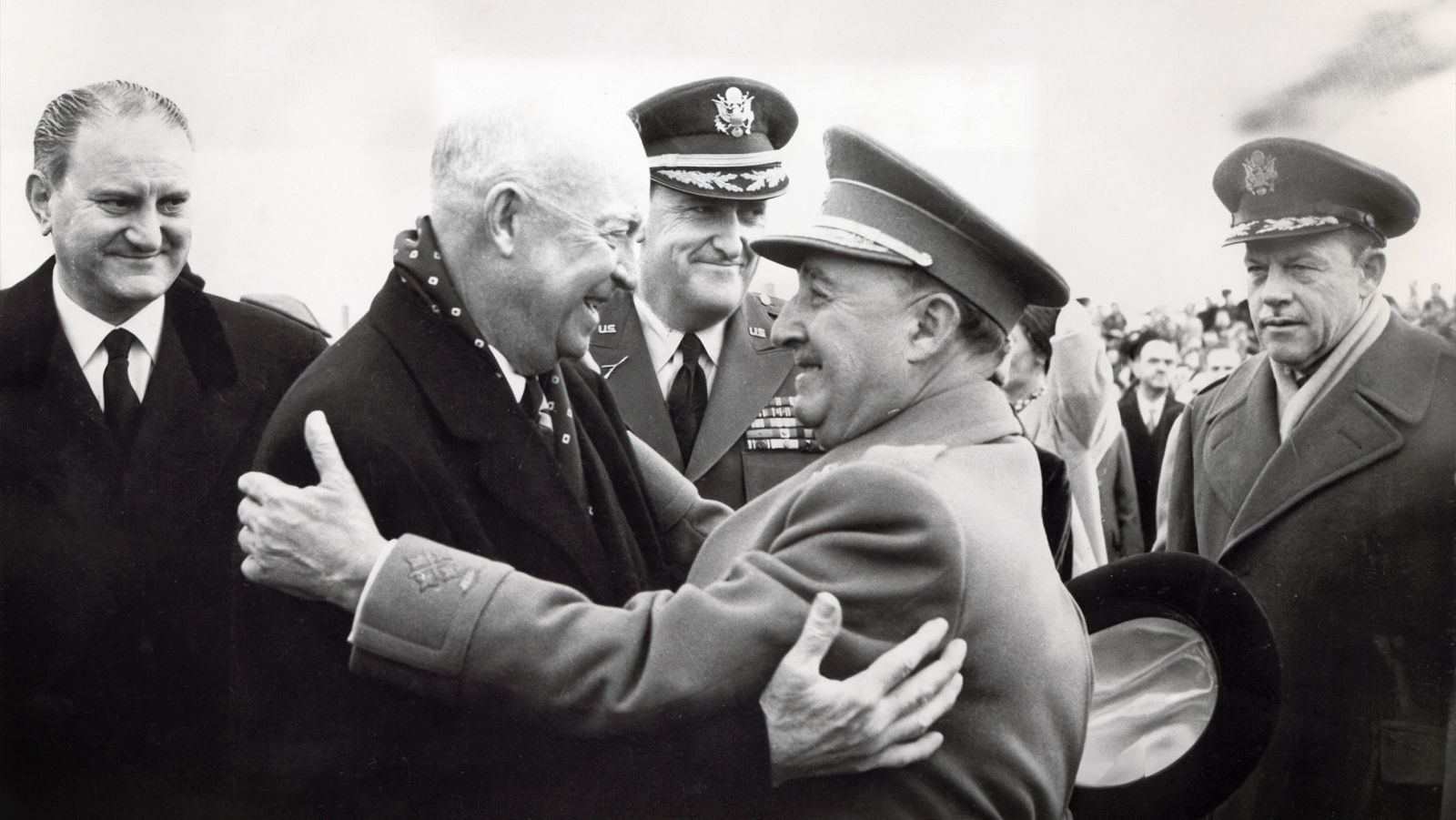 Los años del NO-DO - (1939-1940) Vencedores y vencidos - ver ahora