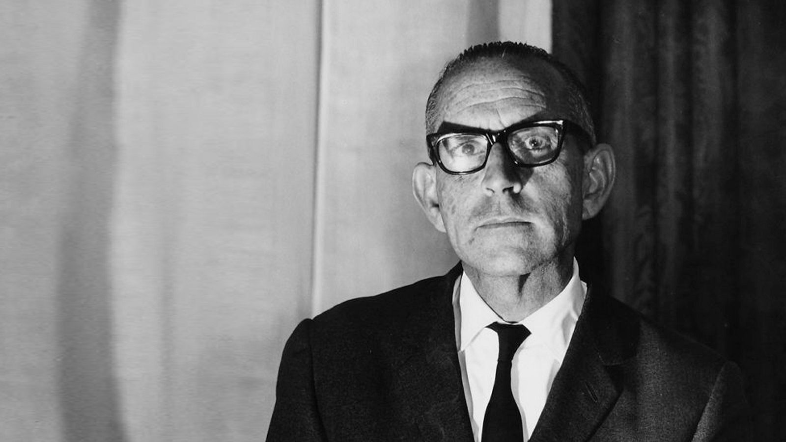 Salvador Espriu, Indesineter