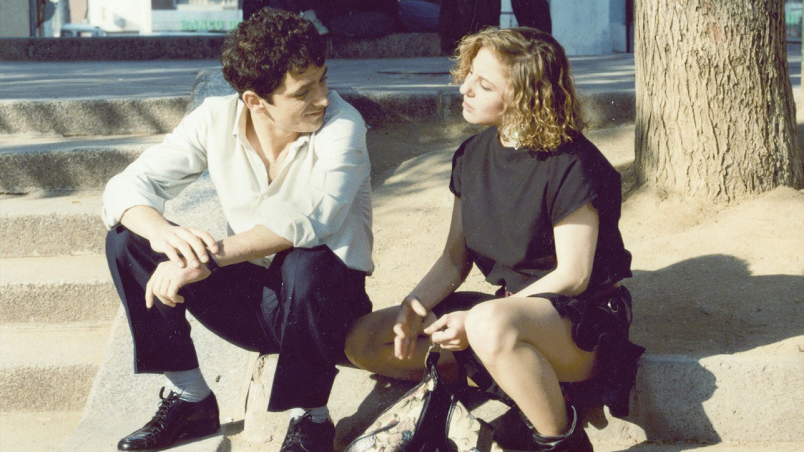 Media naranja - La nueva vecina