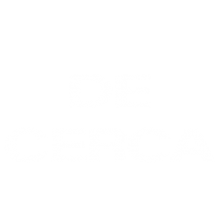 De cerca