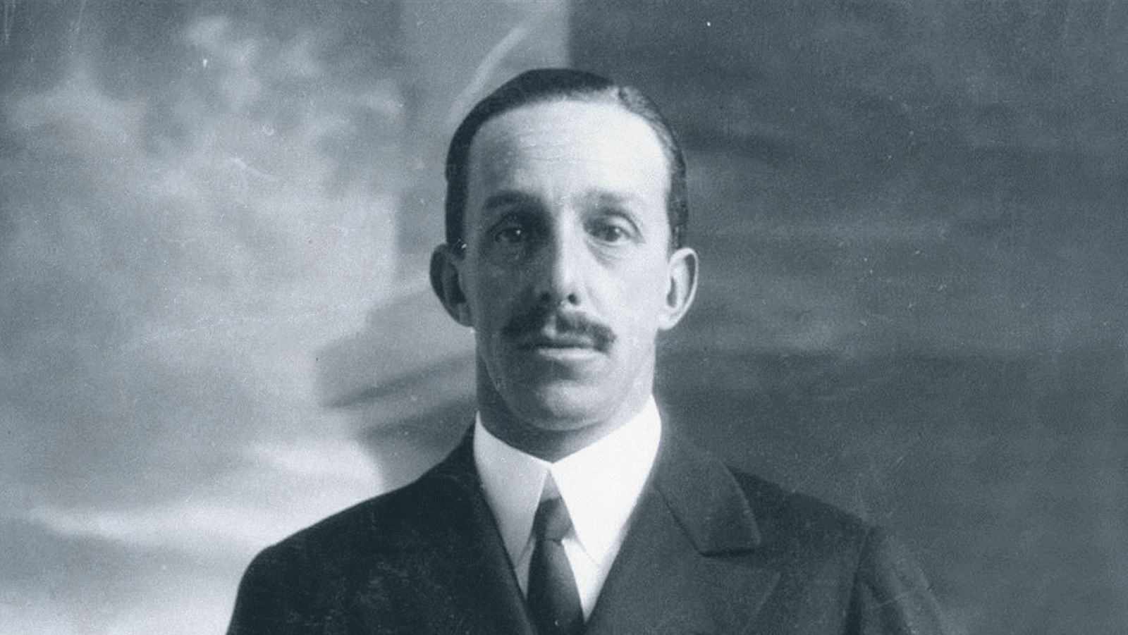 MANIOBRAS DE UNA COLUMNA INFANTIL - Archivo Real (Alfonso XIII) | Ver