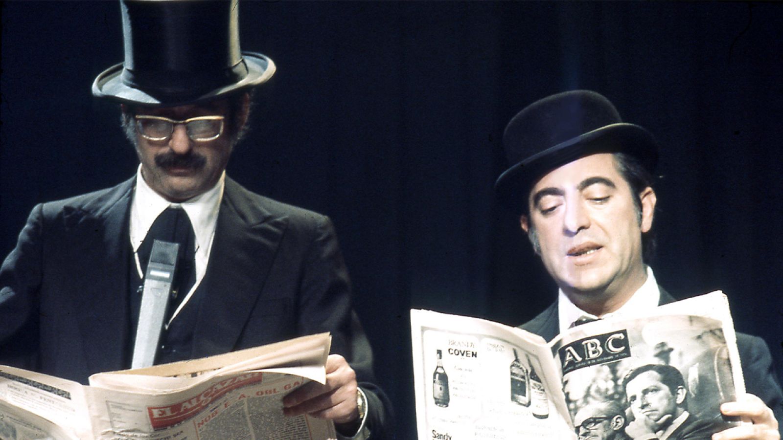 Para votar por este gag manda un SMS con el texto SONRISA ROGELIA al 23001.     