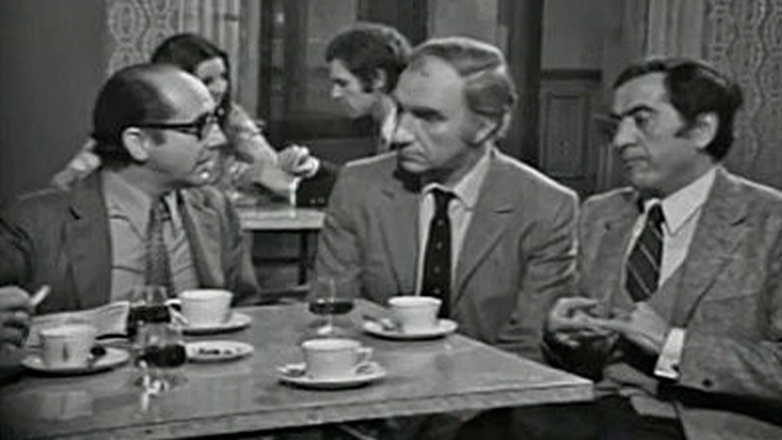 Del dicho al hecho - Madre pía, daño cría