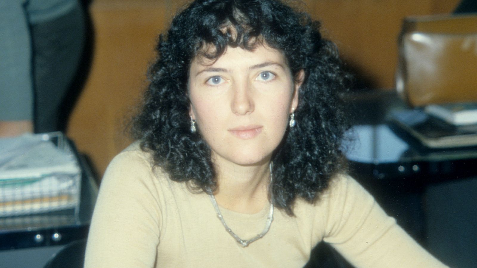 Música golfa - Loles León - Música golfa | Ver