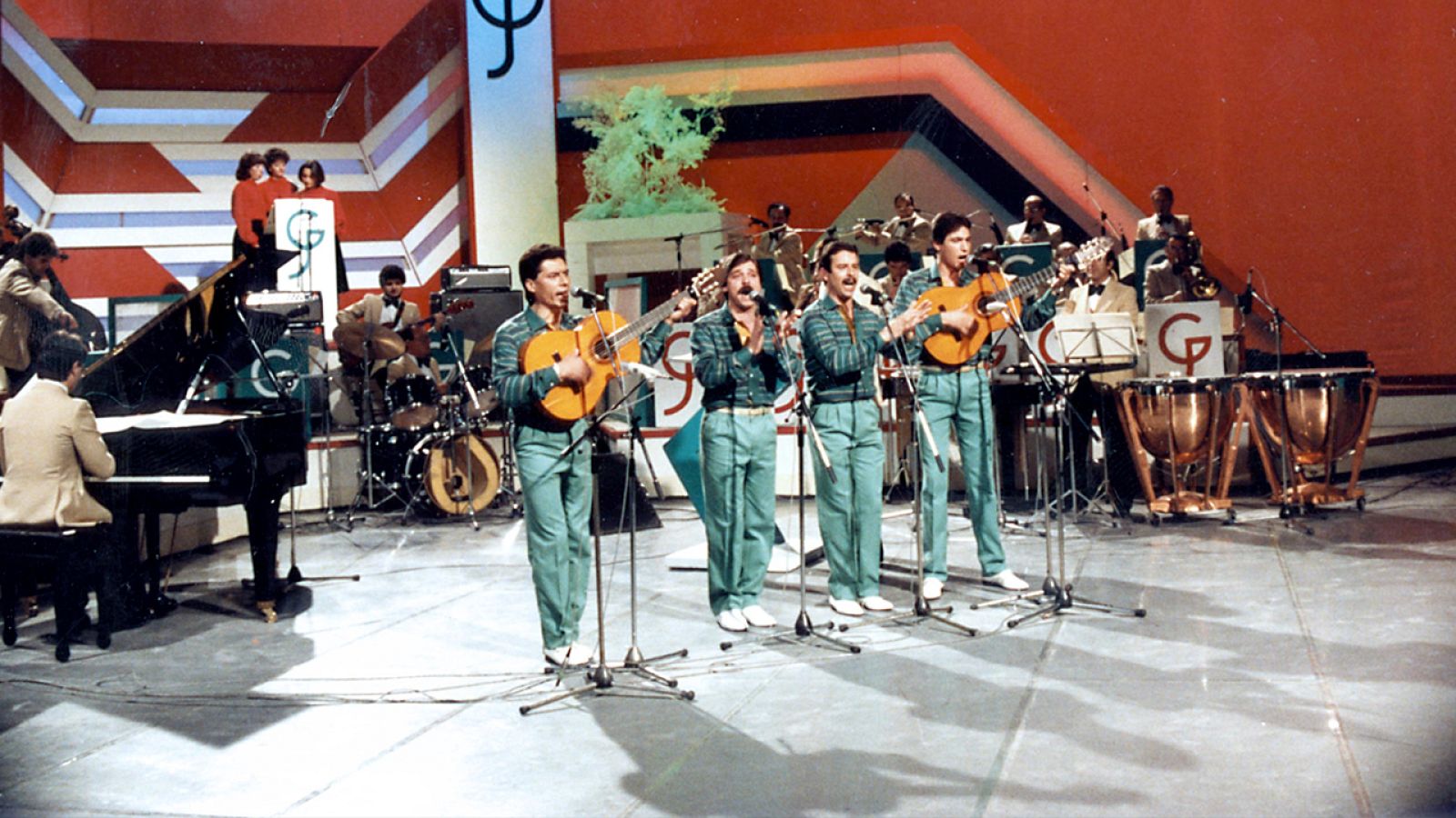 Nueva gente - Programa especial - Gente joven | Ver