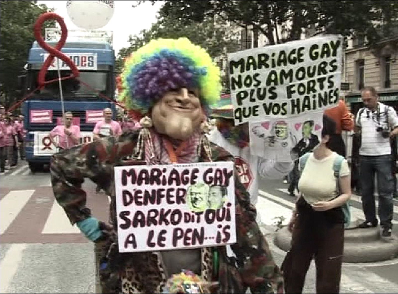 La prohibición del matrimonio homosexual no es contraria a la Constitución Francesa