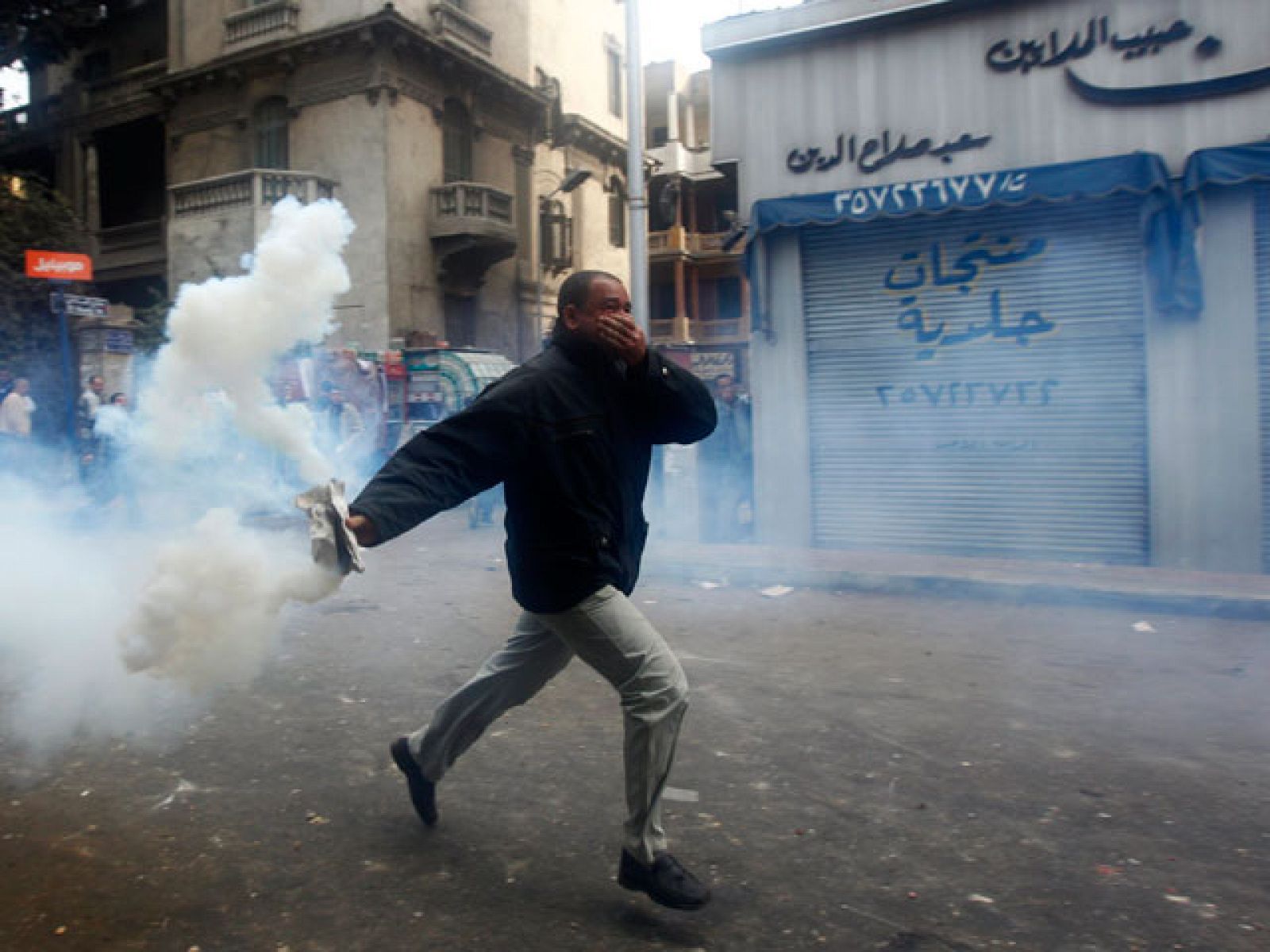 Telediario 2 en cuatro minutos - 28/01/11 | Ver