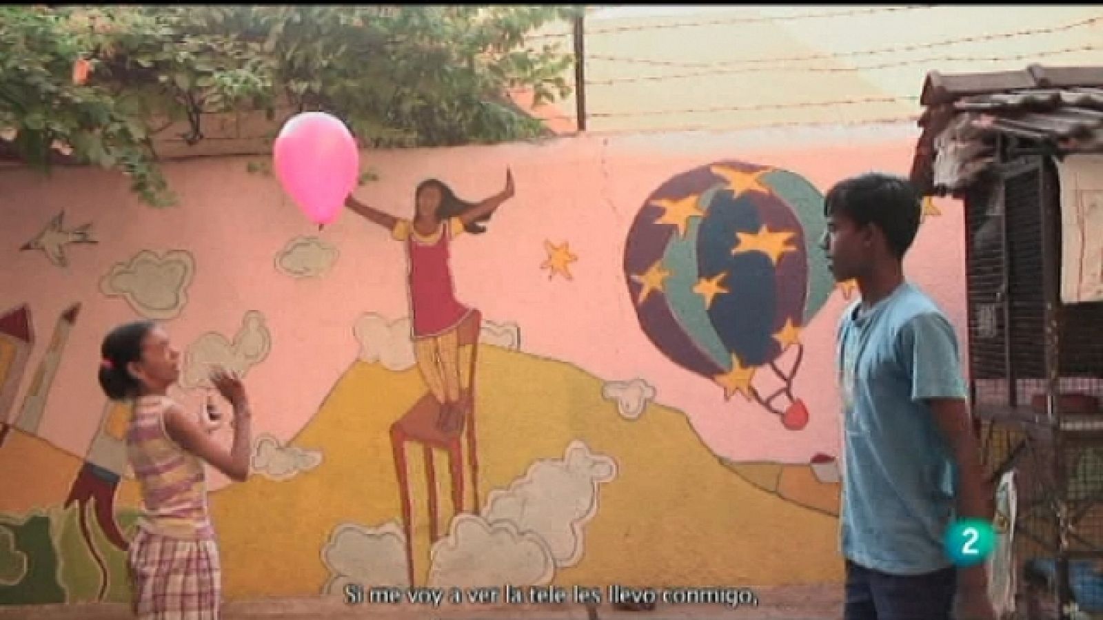 La noche temática: Infancia sin padres - Color en Matruchhaya